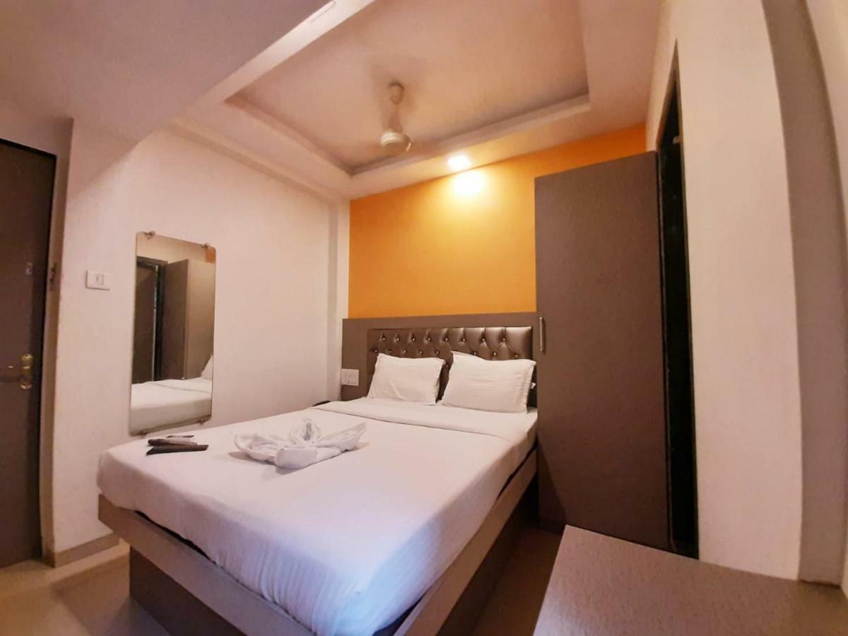 Hotel Royal Comfort Bombay Esterno foto
